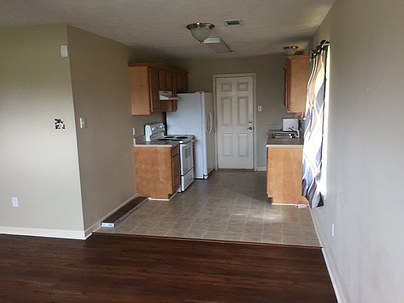 2nd image of 3340 Antietam Dr