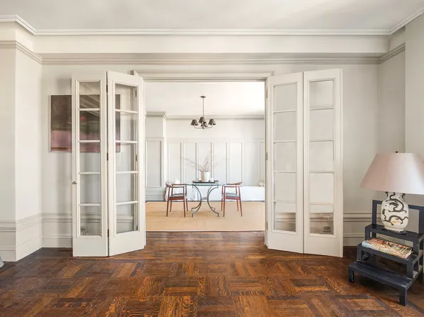 790 Riverside Drive image 1 of 10