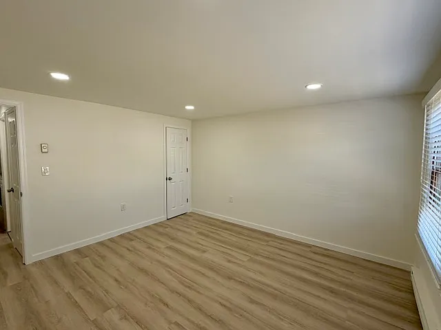 119 Village Cir W — Photo 12