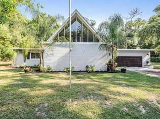 9930 Newsome Rd, Dade City, FL 33525