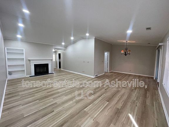2nd image of 115 Bent Tree Dr #4