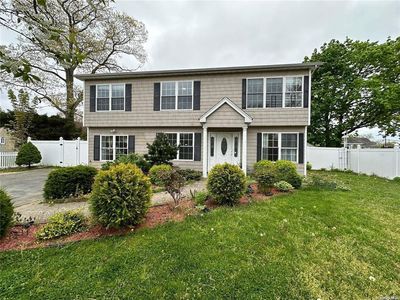 98 Cortelyou St, Islip, NY, 11751