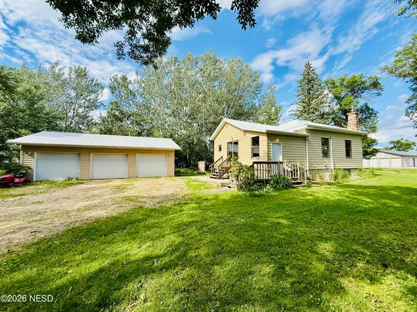 105 N Broadway St, Bryant, SD 57221