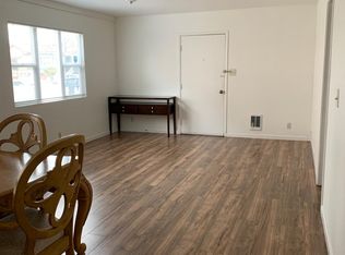 986 Park St #A, Alameda, CA