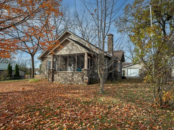 603 S Hillsdale St, Homer, MI 49245