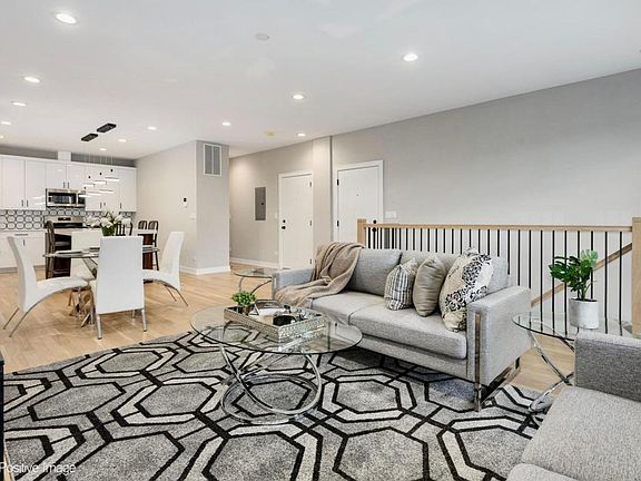 5th image of 1453 W Grand Ave #1N