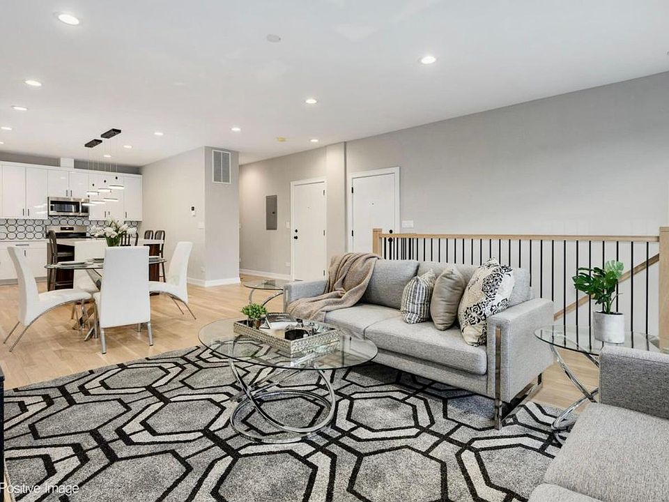 1st image of 1453 W Grand Ave #1S