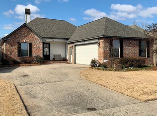 502 Chinquipin Dr, Bossier City, LA 71111