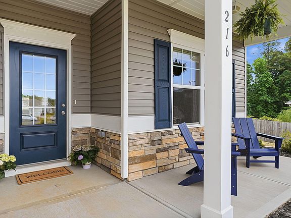 4th image of 216 Clarendon View Ct