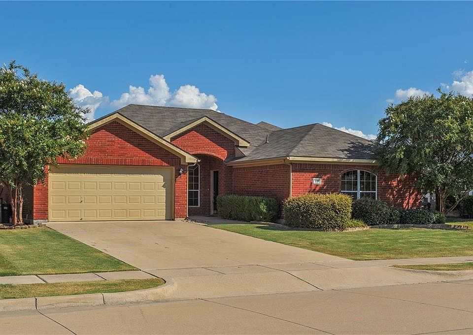 1st image of 973 Marcia Ln