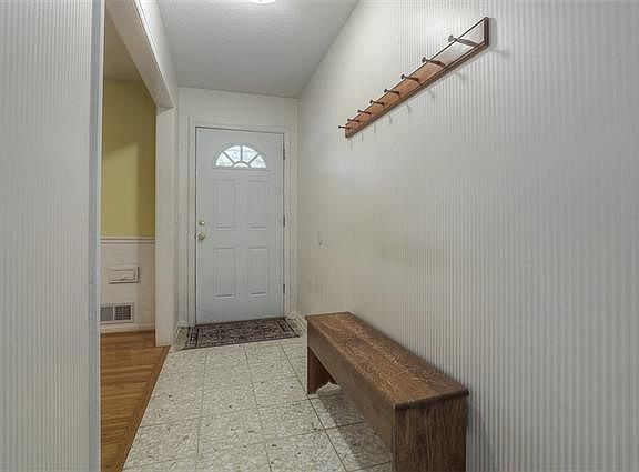 2nd image of 15 E 108th Ter