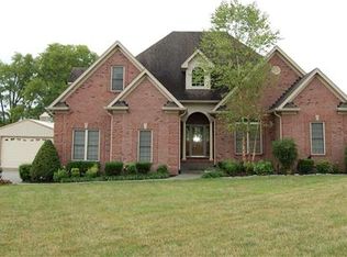 1120 Roundtree Dr, Gallatin, TN 37066