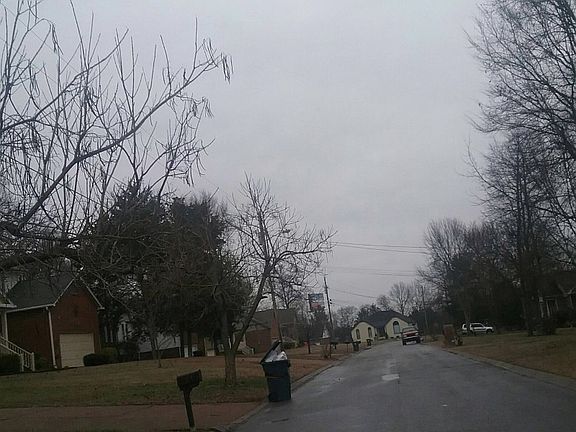 5th image of 618 Myatt St
