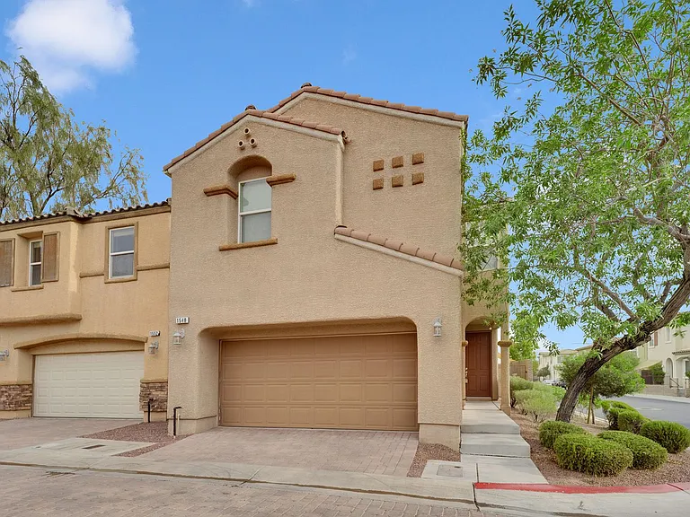 1548 Otero Valley Ct — Photo 21