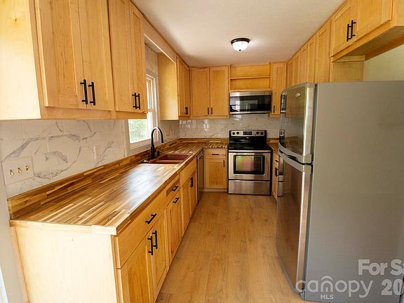 4th image of 317 Brickyard Rd