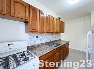 2805 43rd St APT 8, Astoria, NY 11103