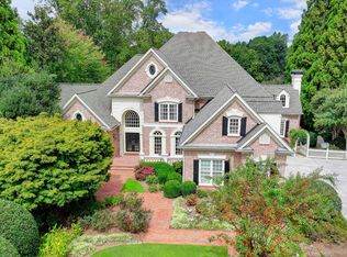 5995 Whitestone Ln, Suwanee, GA 30024
