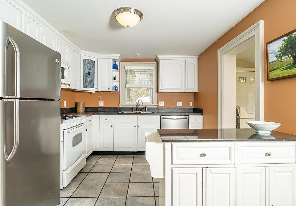 1217 Donaghe St, Staunton, VA 24401 Zillow