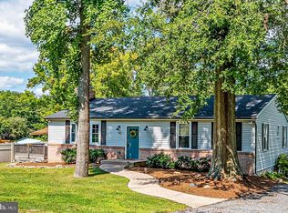 1502 Wakefield Rd, Edgewater, MD 21037