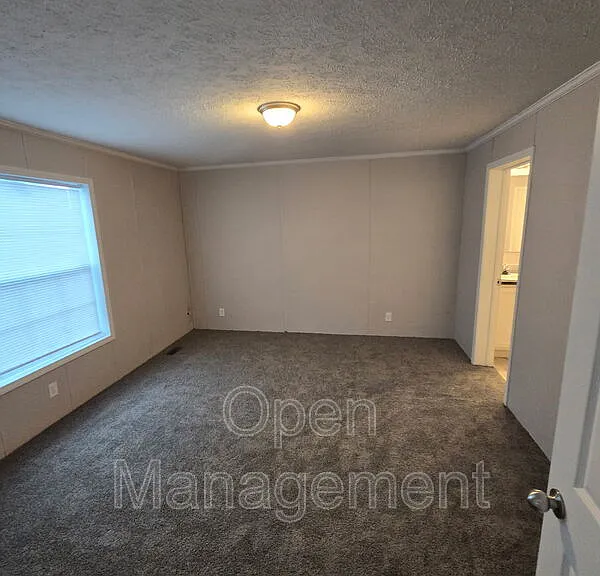 511 E 1st St #82 — Photo 9