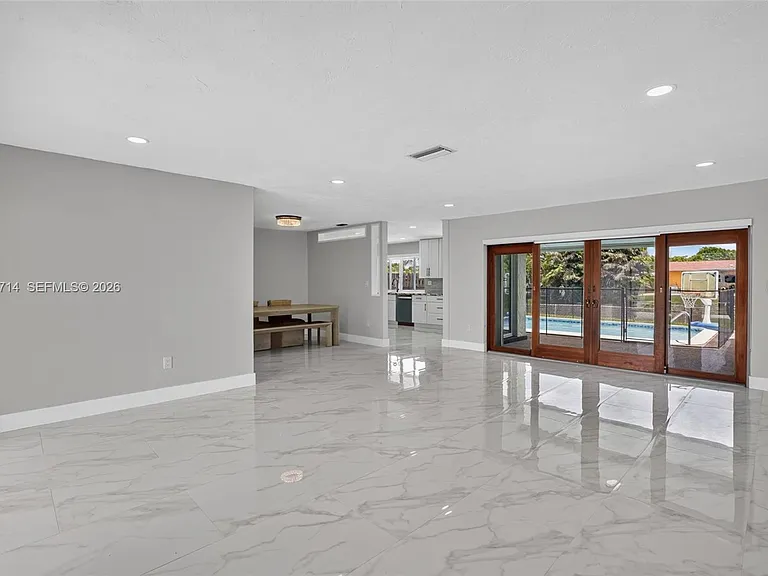 9531 NW 20th Pl — Photo 5