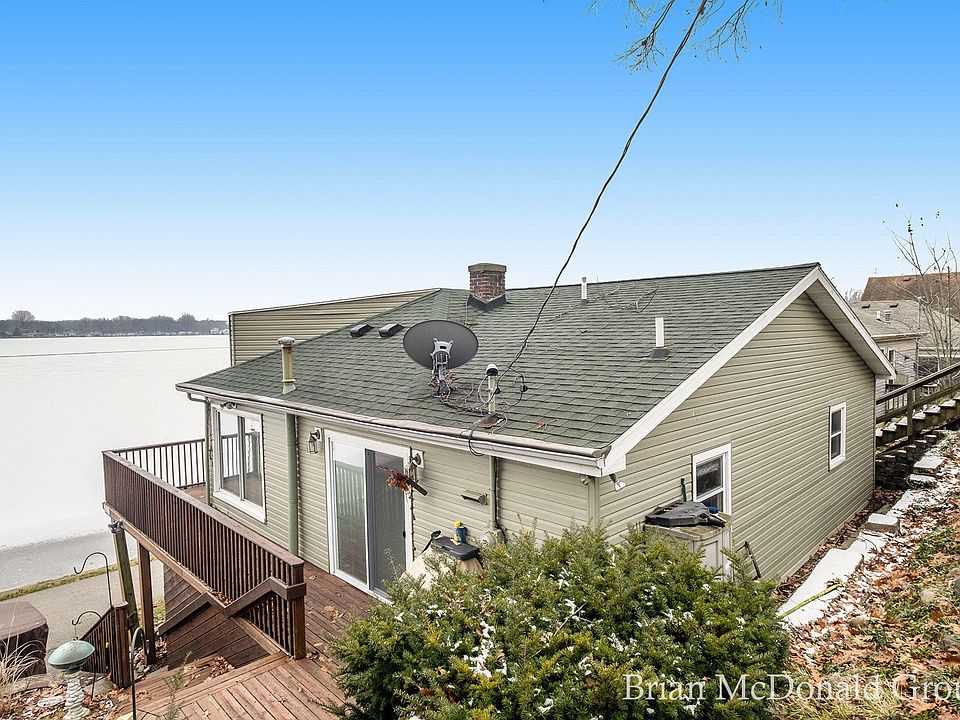 1st image of 6652 Shoreline Ct