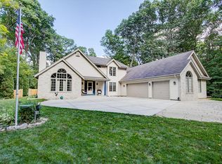 5415 Buena Park Rd, Waterford, WI 53185