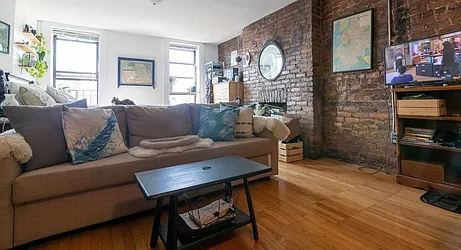 Rented by Empire Deeds LLC 