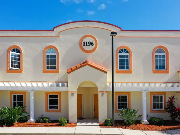 1196 Rio De Janeiro Ave #206F, Punta Gorda, FL 33983