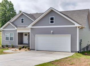 652 S Tunnel Rd, Gallatin, TN 37066