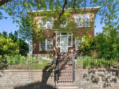 1212 Thieriot Avenue, Bronx, NY, 10472