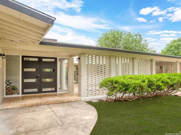 119 Danube Dr, Castle Hills, TX 78213