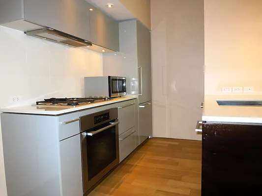 Rented by Compass | media 9