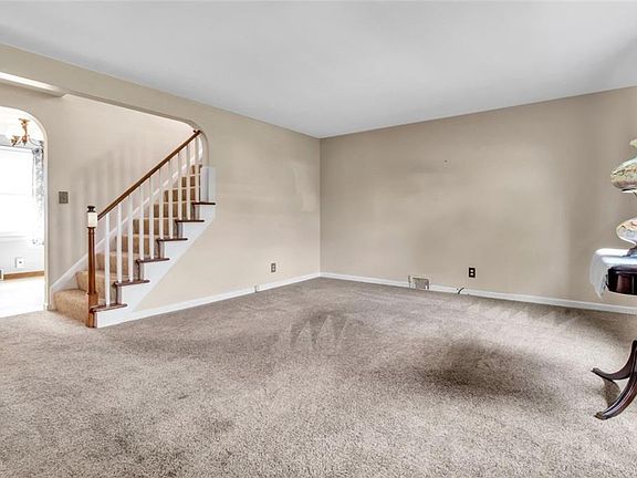 2nd image of 58 Cresthill Ave