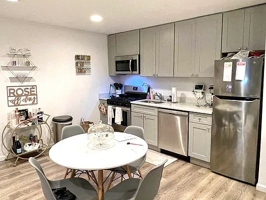 Rented by Keller Williams NYC | media 5