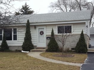 105 N Lincoln Ave, Addison, IL 60101