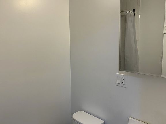 4th image of 58 Westland Ave APT 26