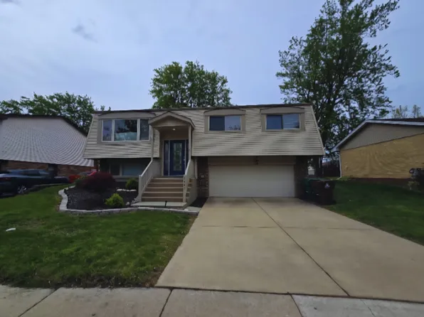 7447 160th Pl, Tinley Park, IL 60477