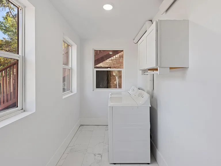 151 Ruxton Ave #B — Photo 20