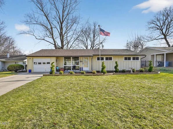 3015 Lambert Dr, Toledo, OH 43613