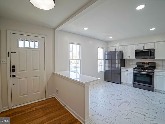 2nd image of 7354 Eldorado Ct