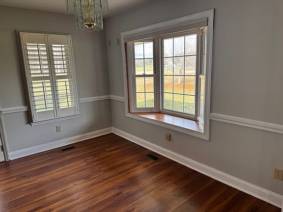 5th image of 9314 Sawyer Rd