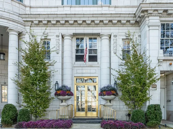 199 E Lake Shore Dr #3, Chicago, IL 60611