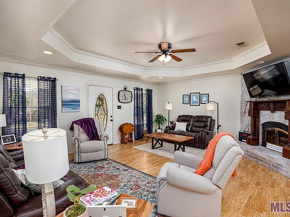 5th image of 12397 Cameron Ln