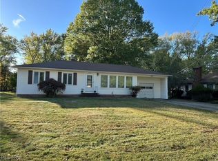 6564 Oakwood Dr, Independence, OH 44131