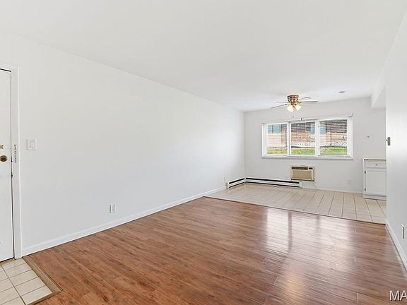 4th image of 9965 Bunker Hill Dr APT C