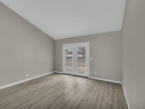 4th image of 2305 W Bonniebrook Dr