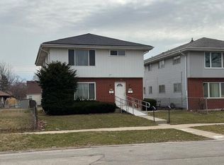 5832 N 94th St #5834, Milwaukee, WI 53225
