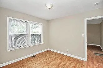 2401 Celia Ave #1 — Photo 3