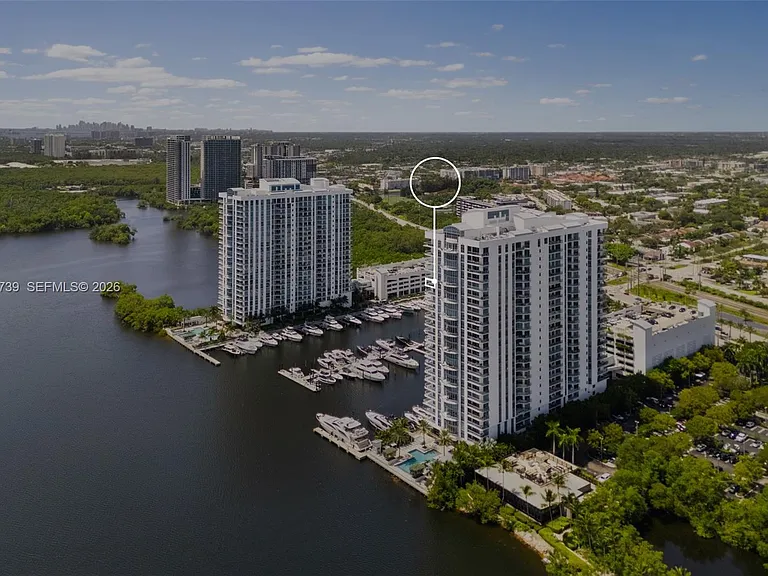 17301 Biscayne Blvd #2009 — Photo 24